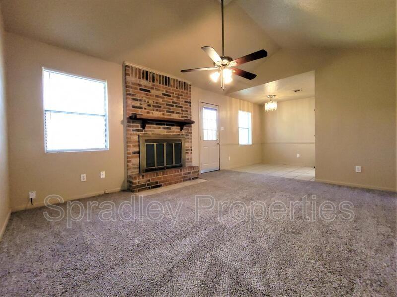 1415 Shady Ln - Photo 3 of 10