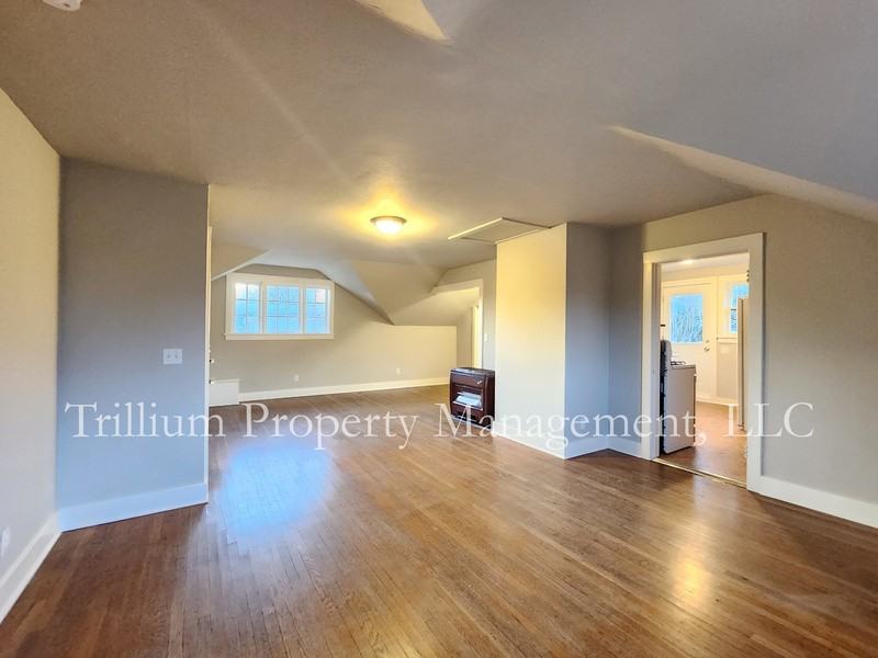 3105 Se Main St #2 - Photo 2 of 31