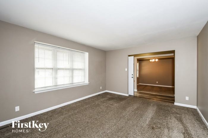 6 Thornton Abbey Ct - Photo 3 of 15