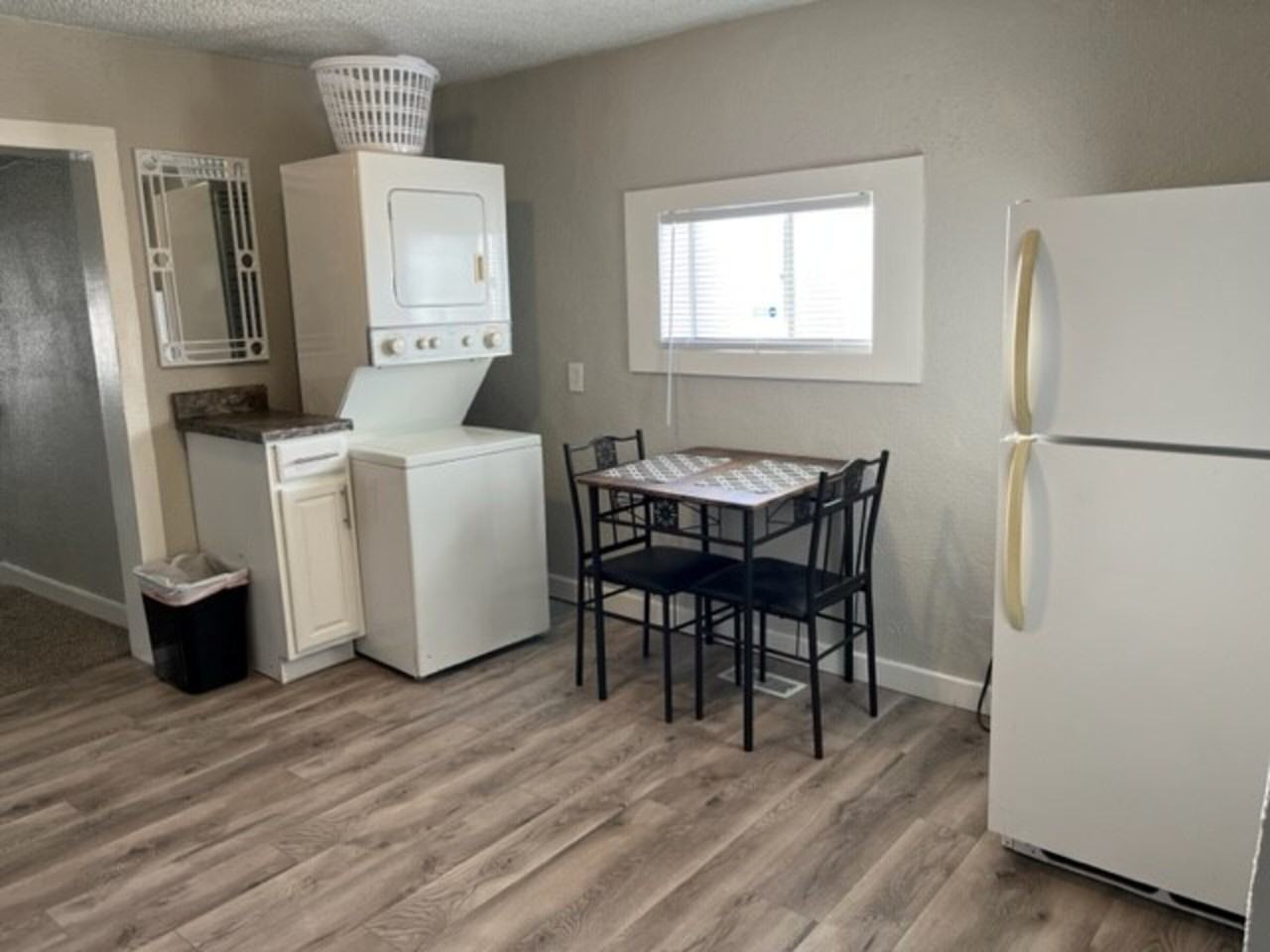 1201 E Beech St #1201 - Photo 2 of 16