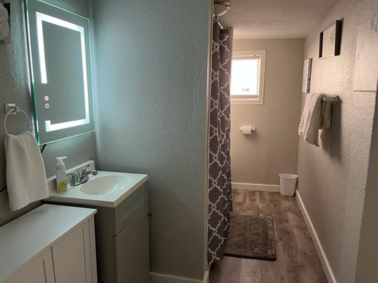 1201 E Beech St #1201 - Photo 3 of 16