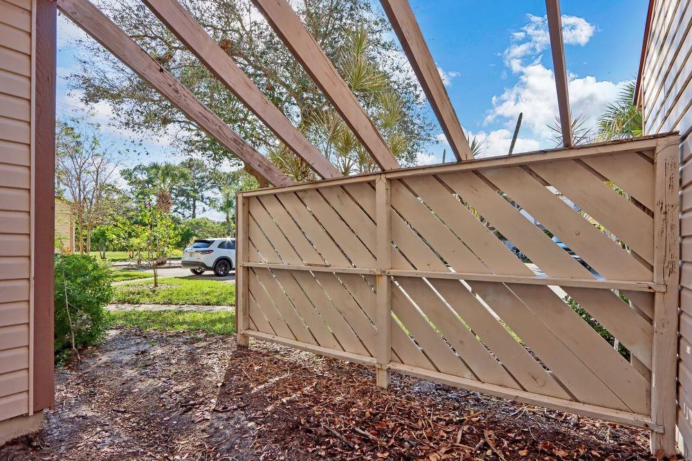 108 Sherwood Cir #3B - Photo 3 of 28