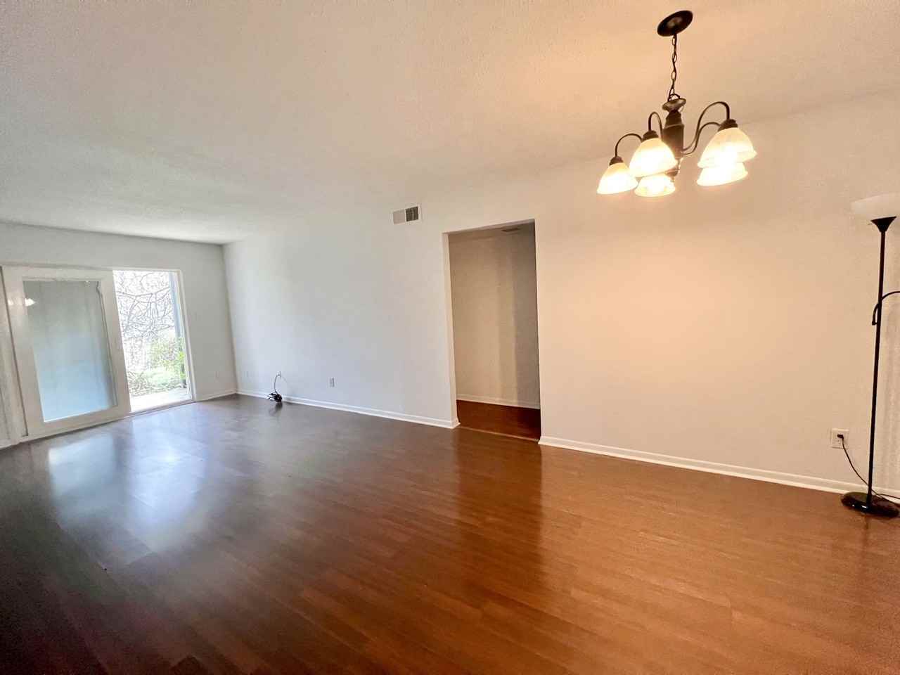 2900 Heathstead Pl #B - Photo 3 of 14
