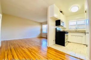 featured image of 2956 S Robertson Blvd