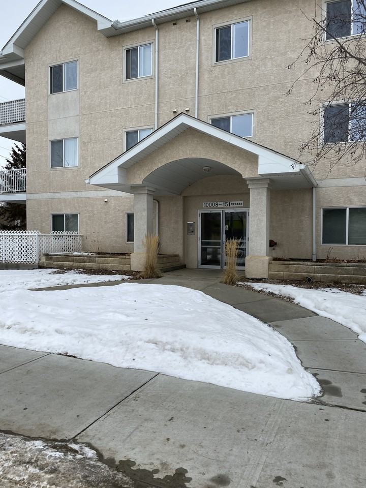 10008 151 St Nw, Edmonton, AB T5P 1T3, CAN 2 unit Rentals Zumper