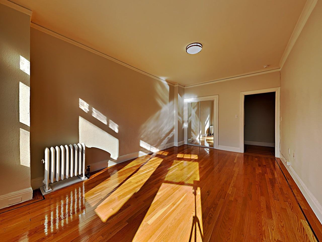 305 Hyde St. - Photo 3 of 12