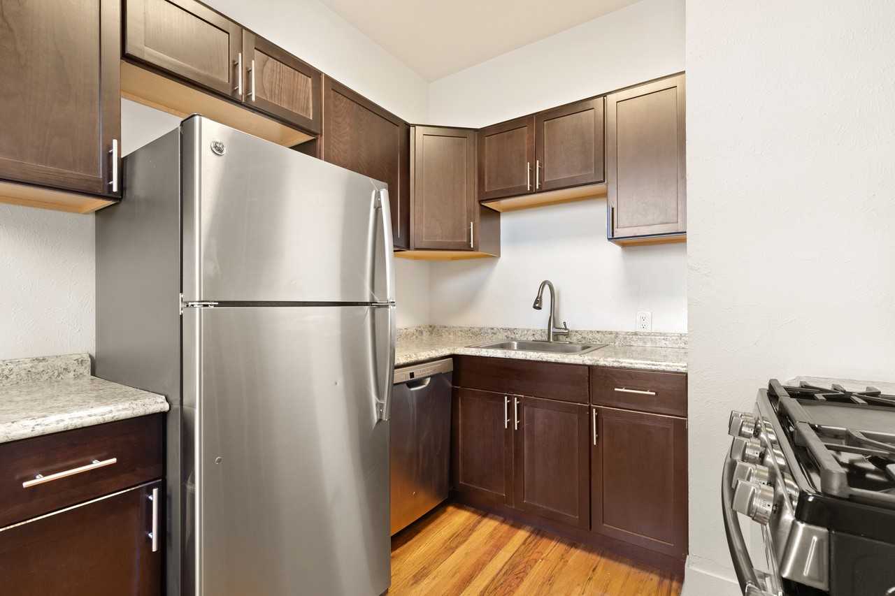 The Helene - Photo 2 of 8