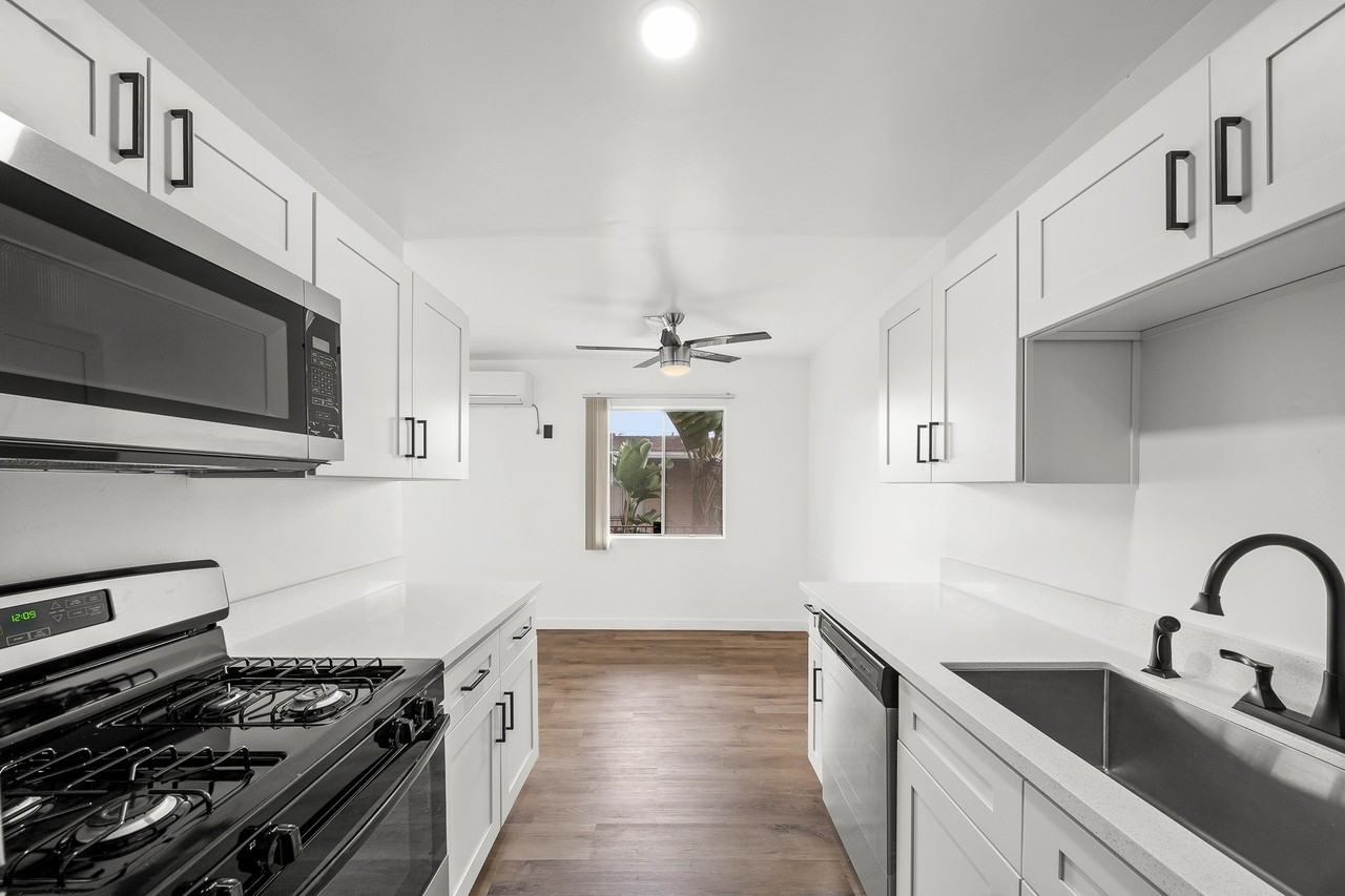 839-845 Glenway Dr. - Photo 6 of 43