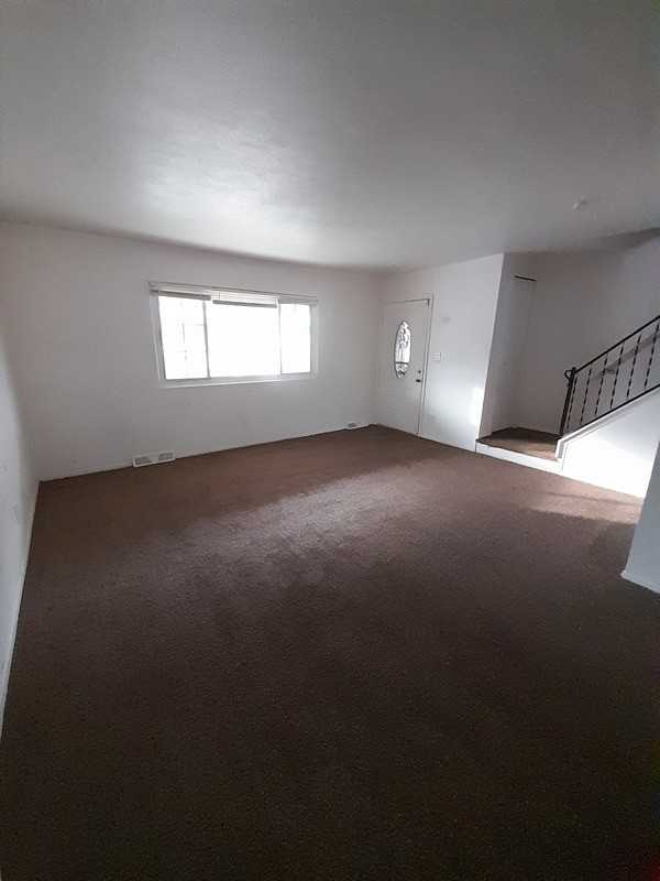 4752 Walford Rd - Photo 2 of 10