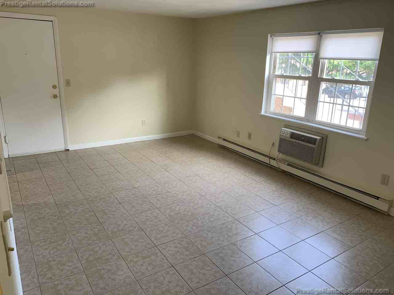 740 Central St #H13 - Photo 3 of 11