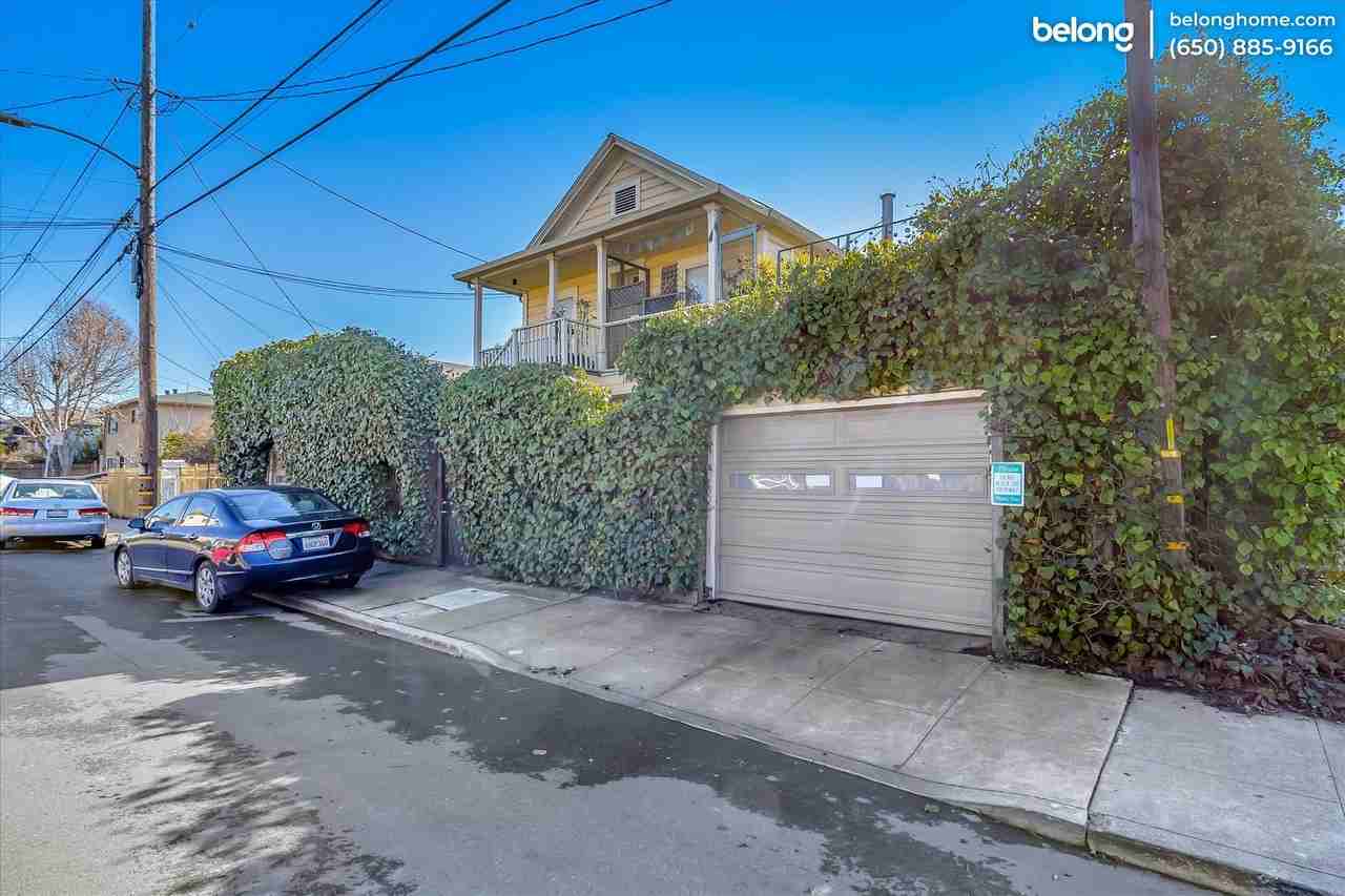 1091 67th St - Photo 2 of 46