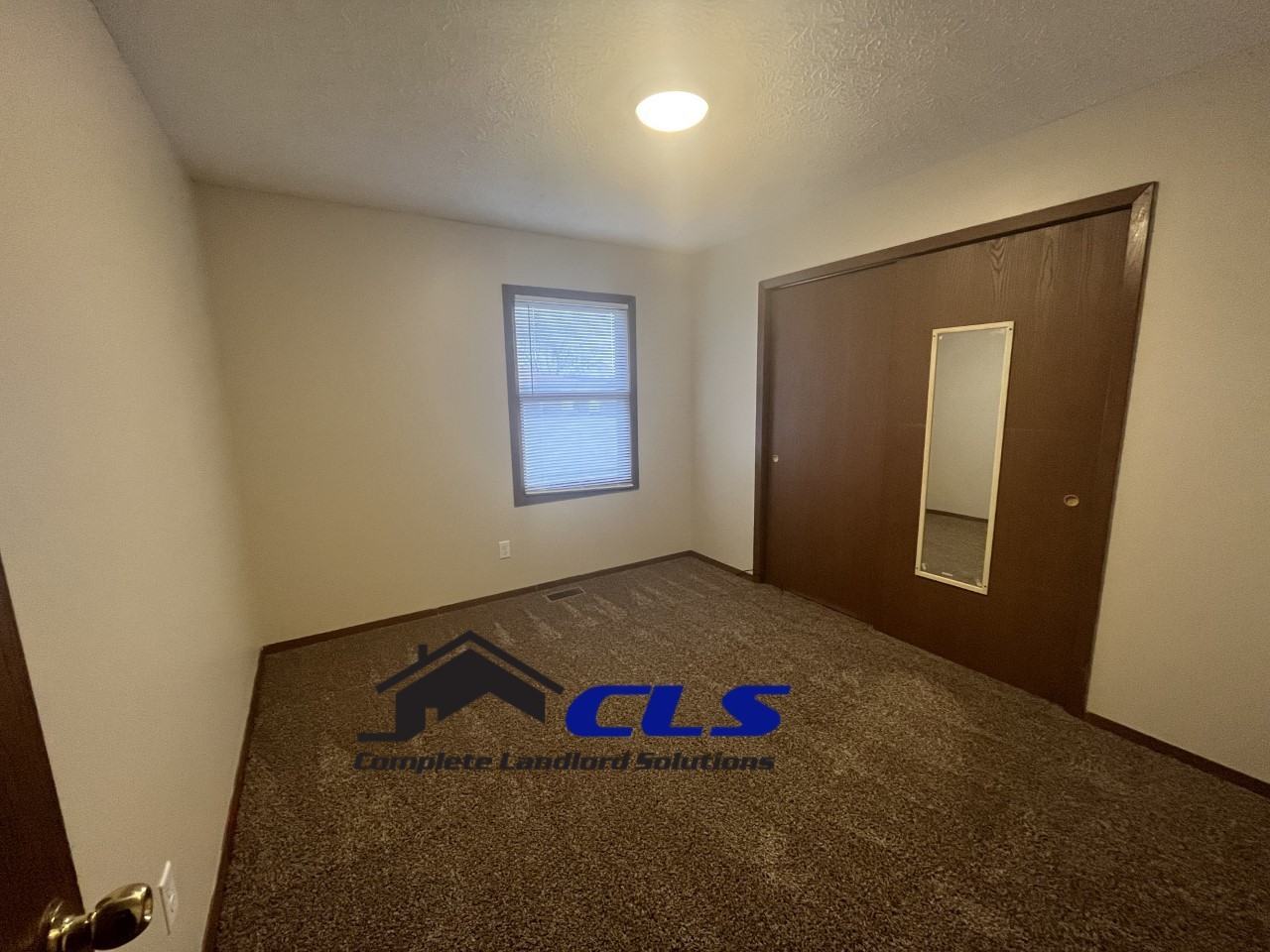 4258 S Kian St - Photo 4 of 11