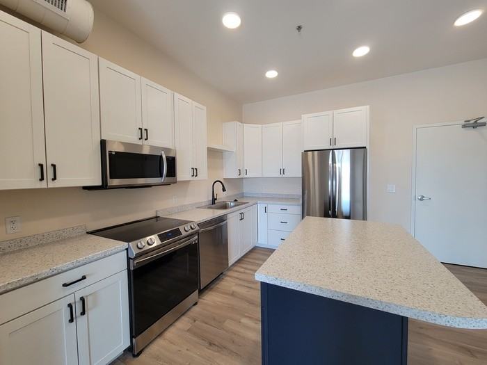 6600 Faith Dr - Photo 3 of 20