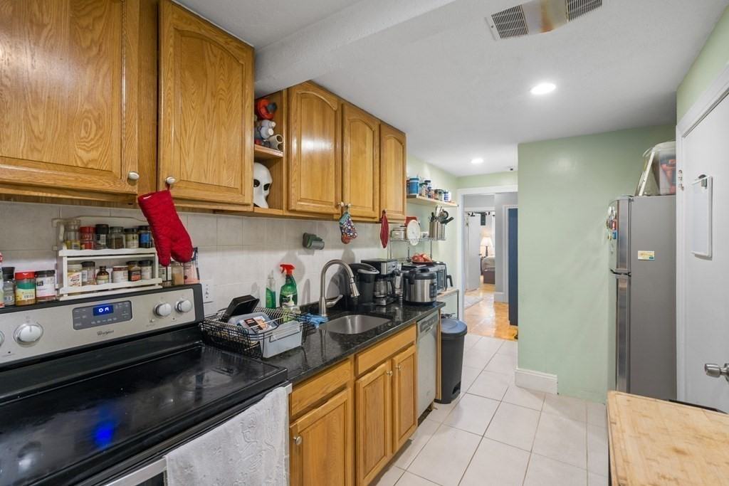 56 Park Vale Ave #12