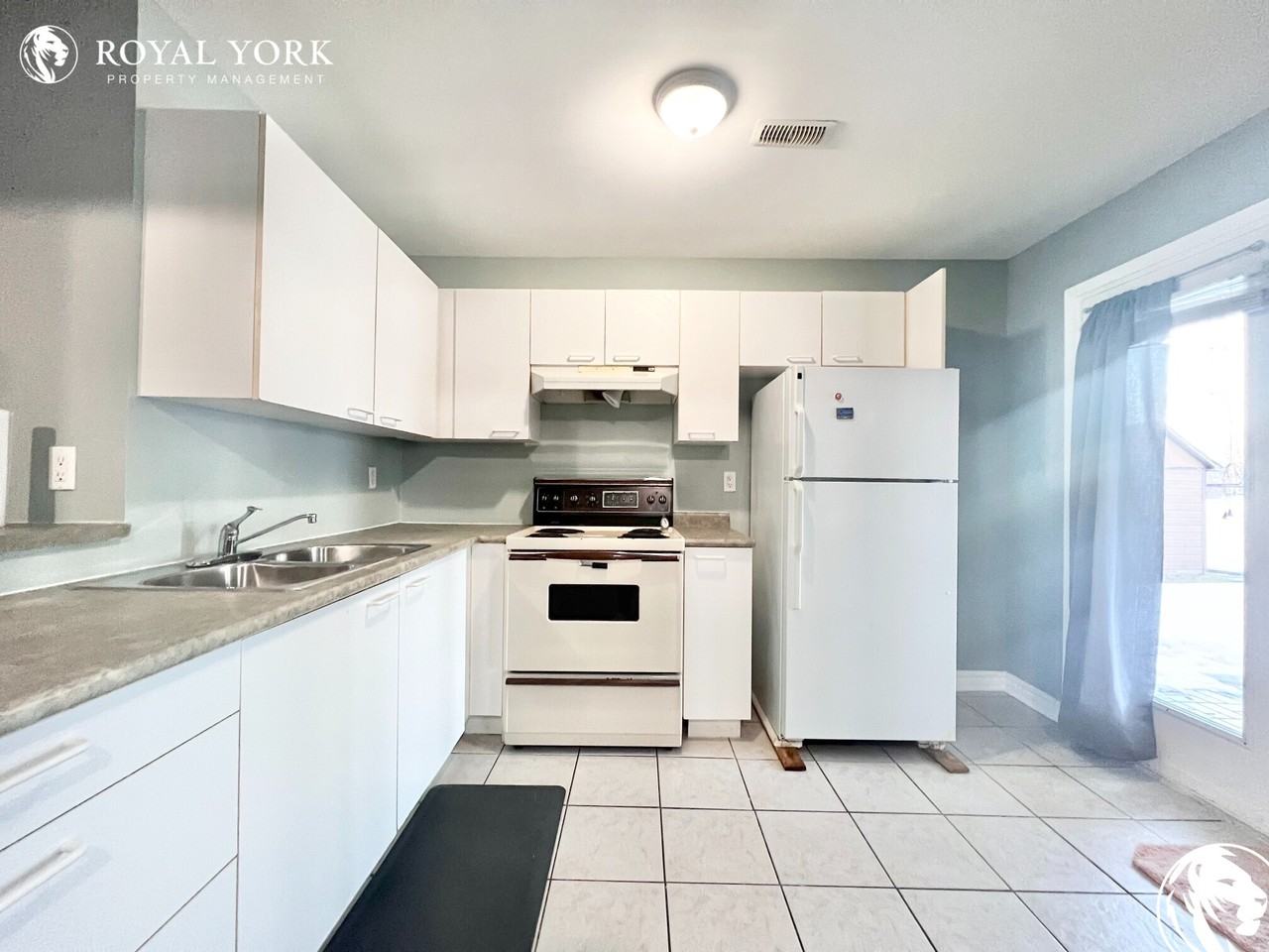 1571 Avonmore Sq #2 - Photo 2 of 21