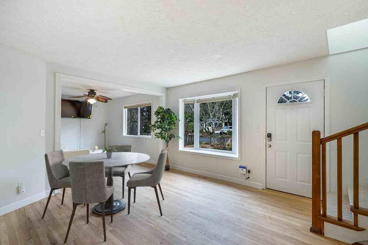 Spacious & updated Madison South home with big yard - Photo 6 of 25