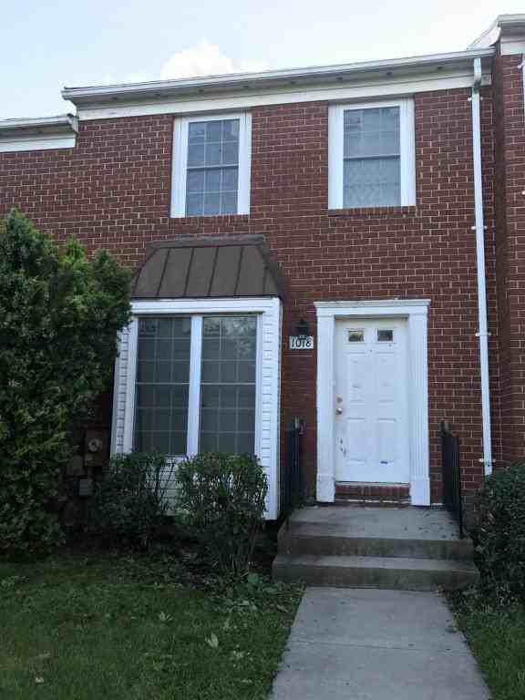 1018 Dartmouth Glen Way - Photo 2 of 46