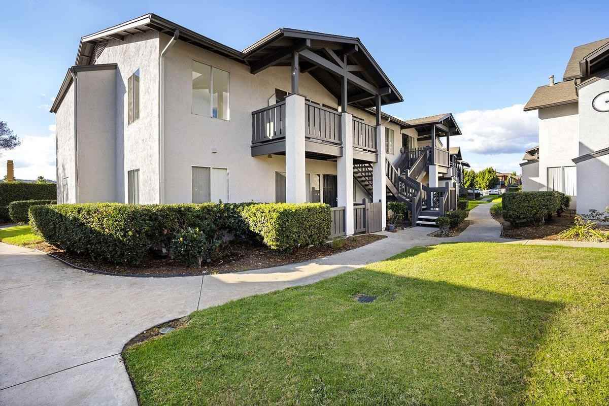 1525 Graves Ave - Photo 3 of 13