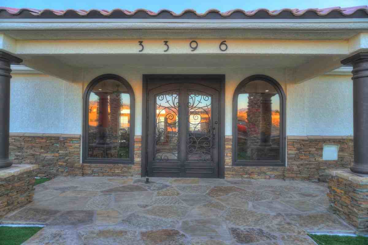 3396 Sunriver Rd - Photo 6 of 13