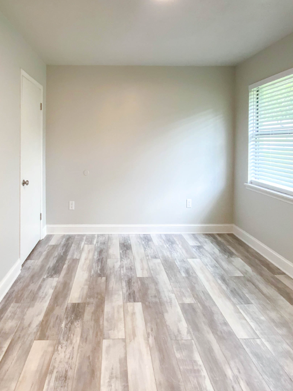 411 Braxton Ave #8 - Photo 6 of 12