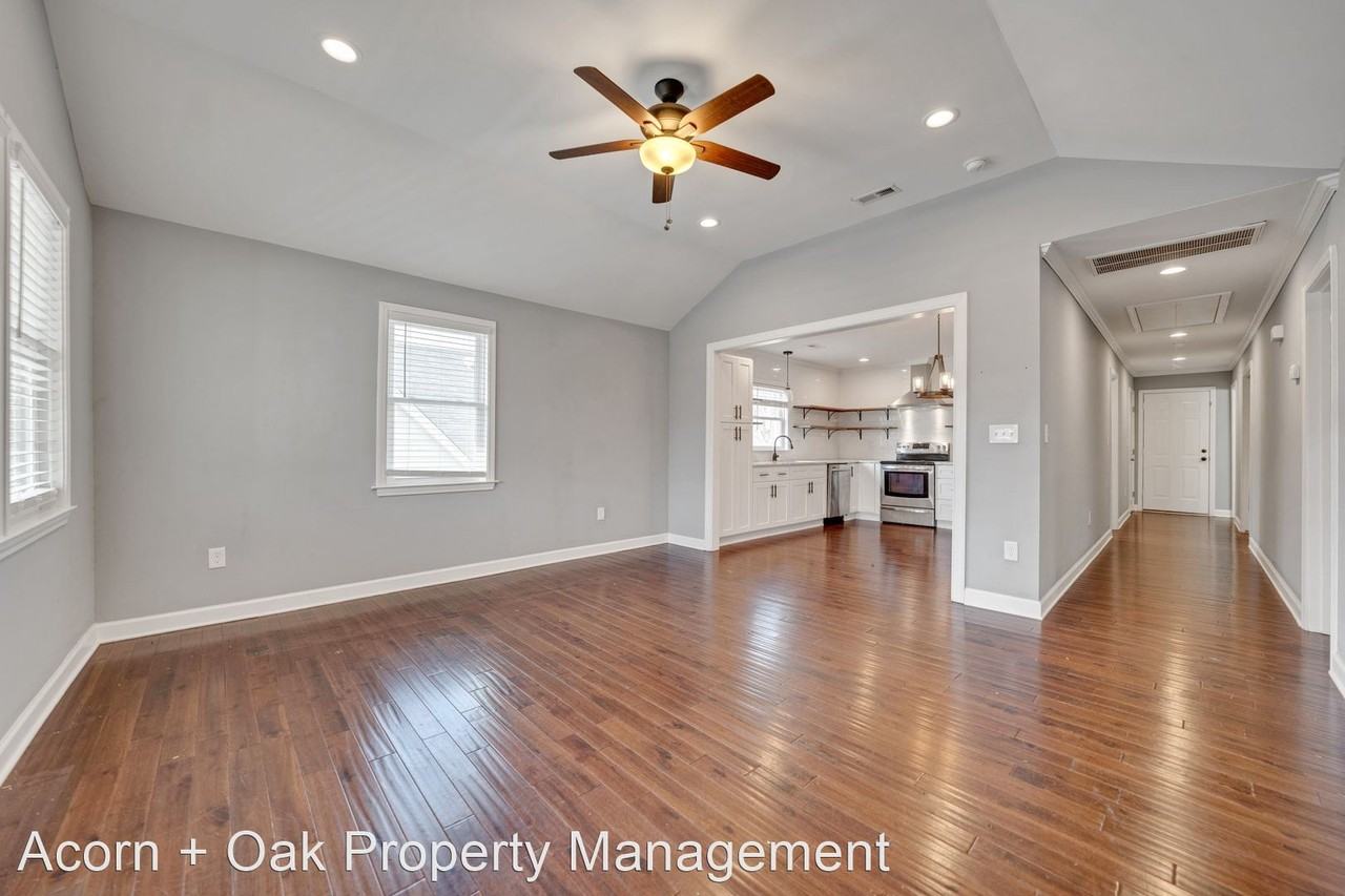 209 E Lawson St - Photo 3 of 14