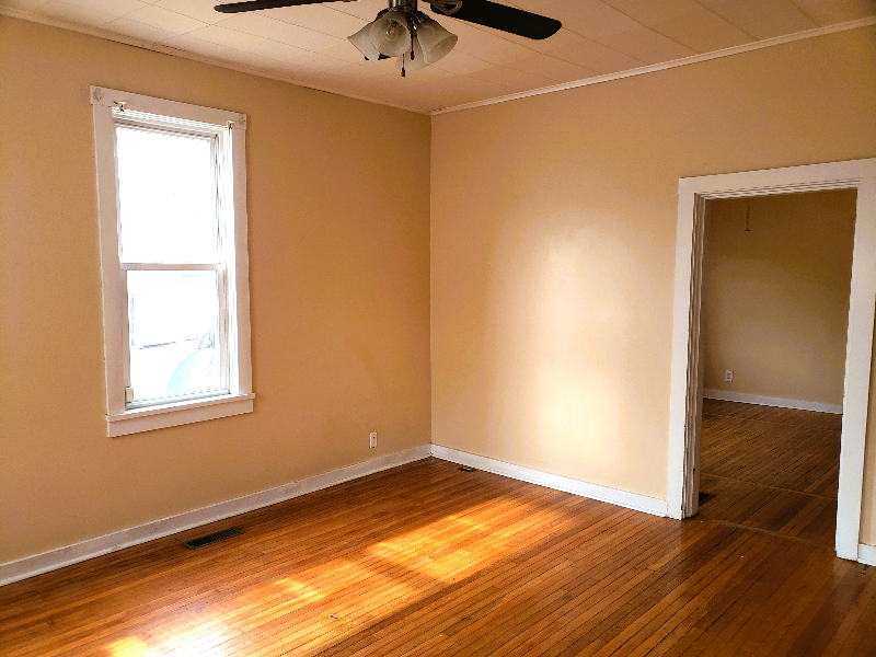 902 N 9th St - Photo 3 of 13