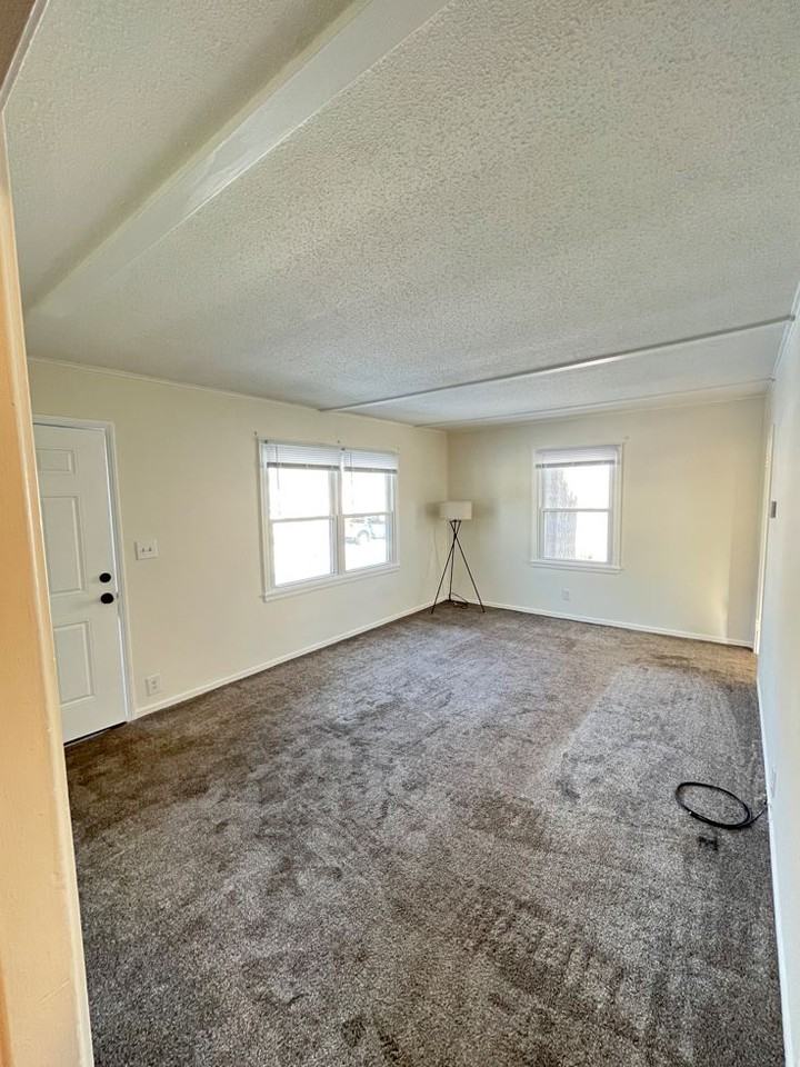 3208 Parkside Ave - Photo 2 of 11