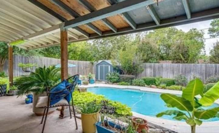 2510 Mintwood Pl - Photo 3 of 20