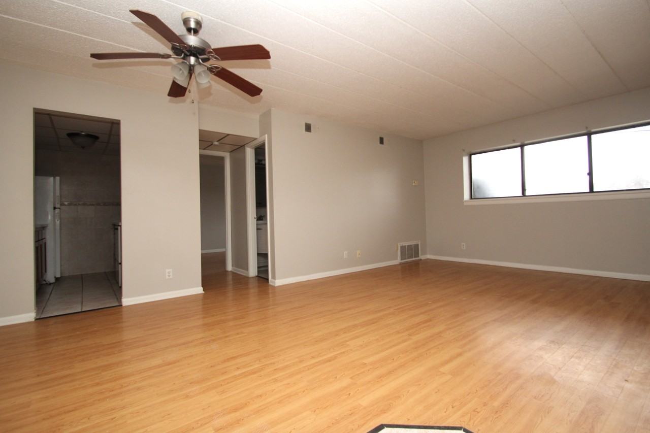 7168 BAPTIST ROADAPT 101 #101 - Photo 2 of 5