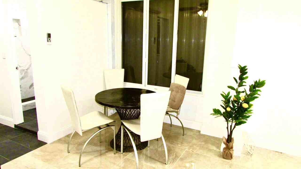 821 North 12th Avenue #1 - Photo 3 of 11