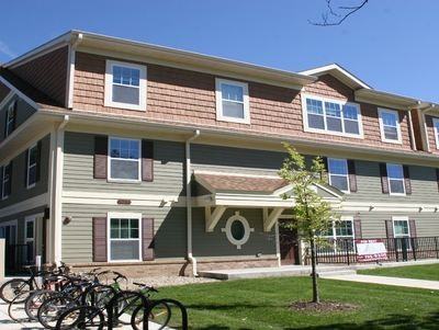 415-425 S. Fifth - Photo 2 of 4