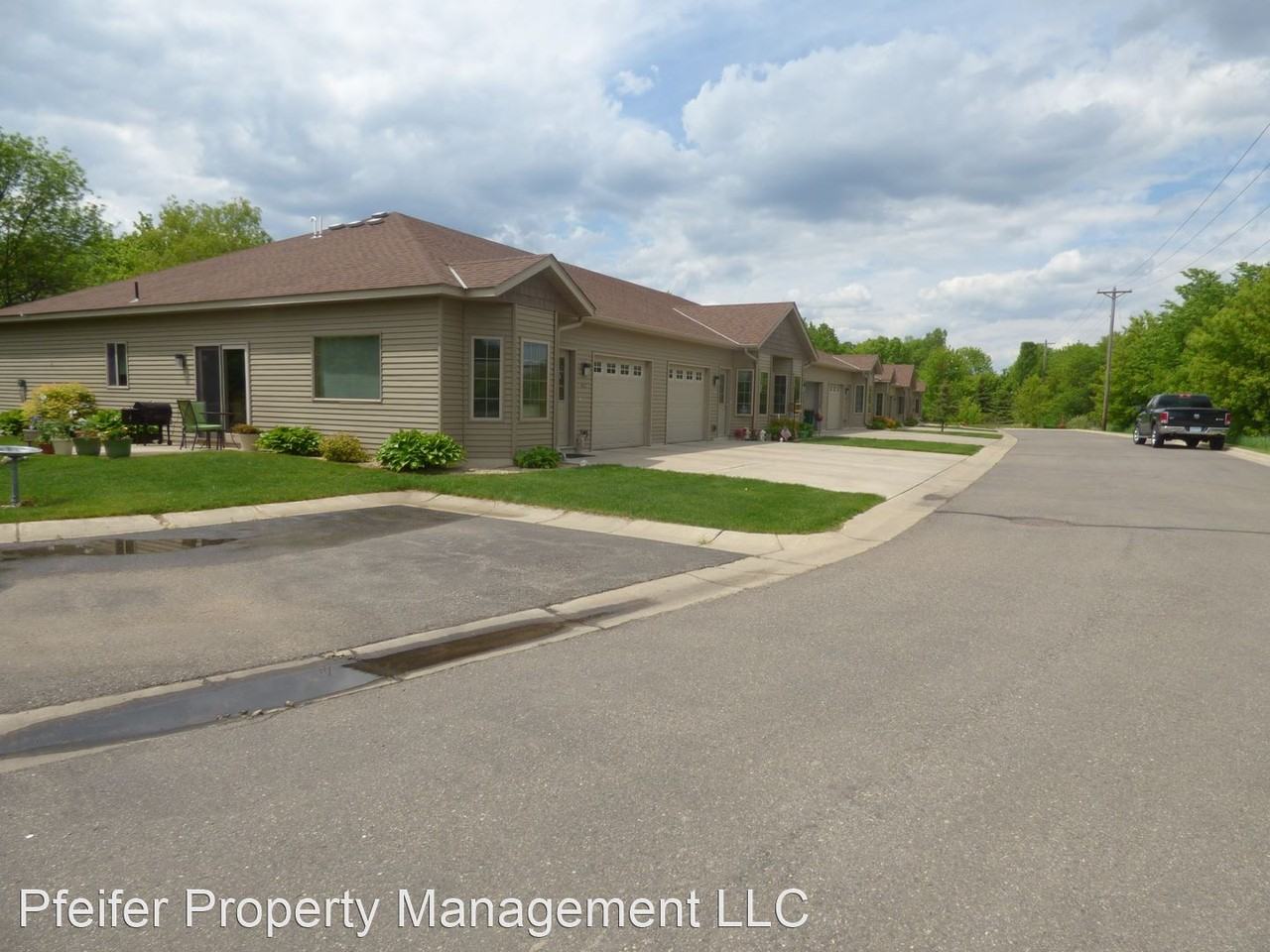 Creekside Circle - Photo 3 of 4