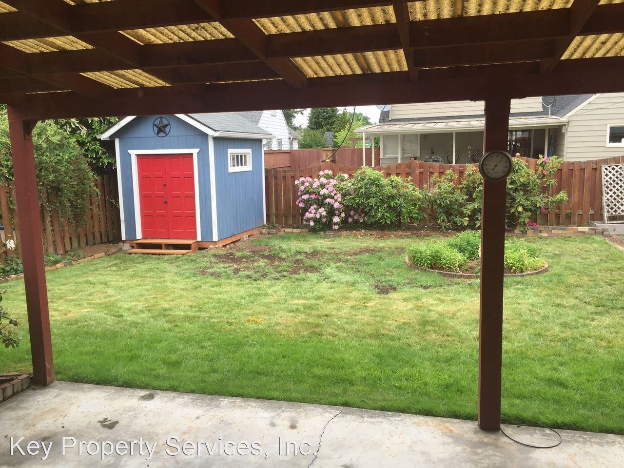 800 Nw 43rd St - Photo 3 of 10