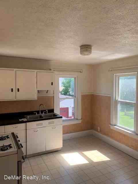 112 E. Second Street - Photo 3 of 8