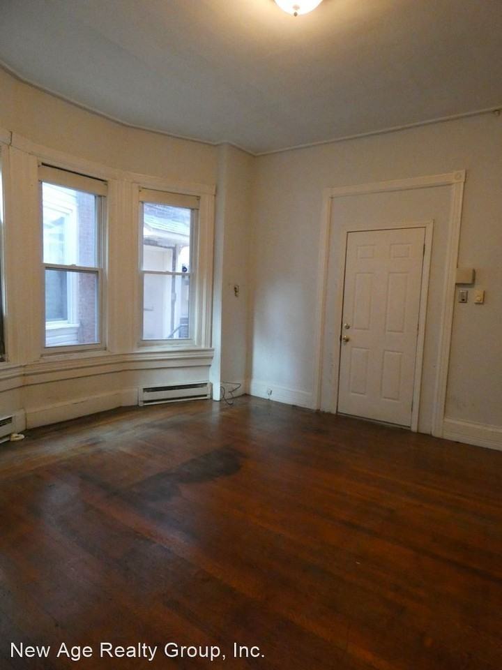 4718 Cedar Avenue - Photo 3 of 7