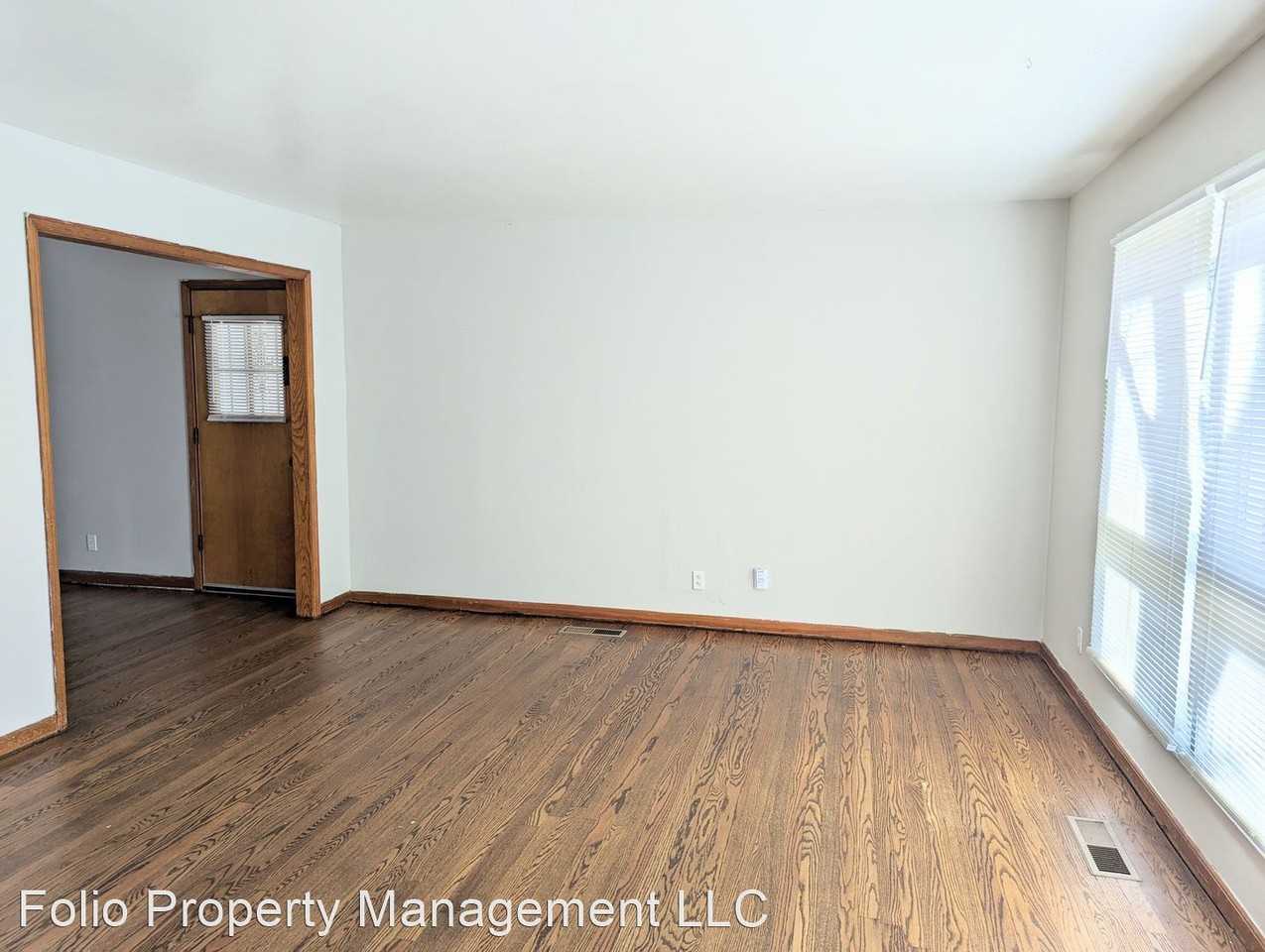 1112 Retlaw St Nw - Photo 2 of 10