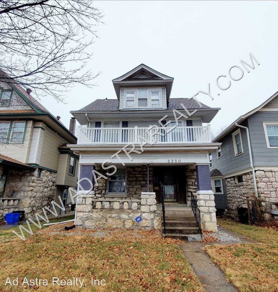 2550 Charlotte St - Photo 2 of 31