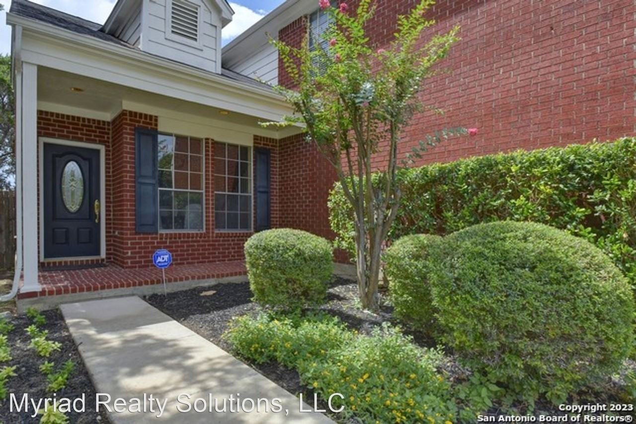 16 Claybrook - Photo 3 of 26