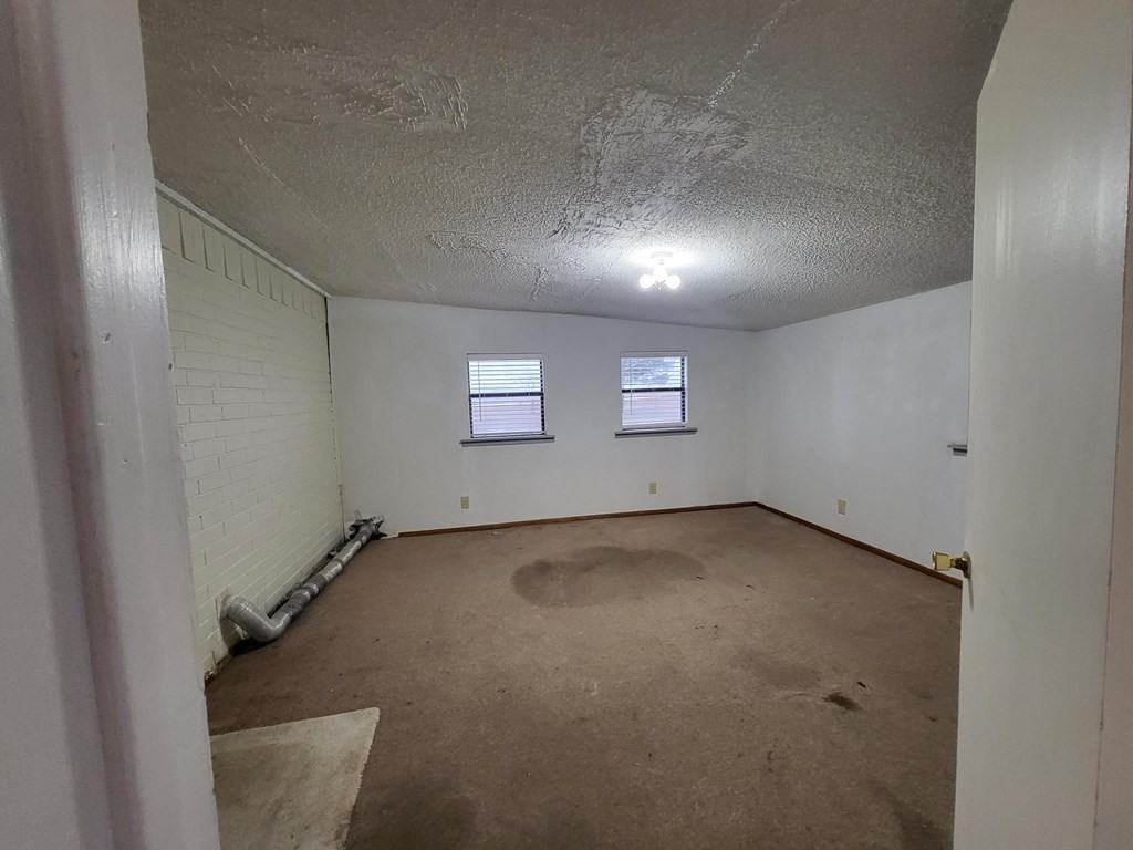 25 Windsong Ln - Photo 4 of 12