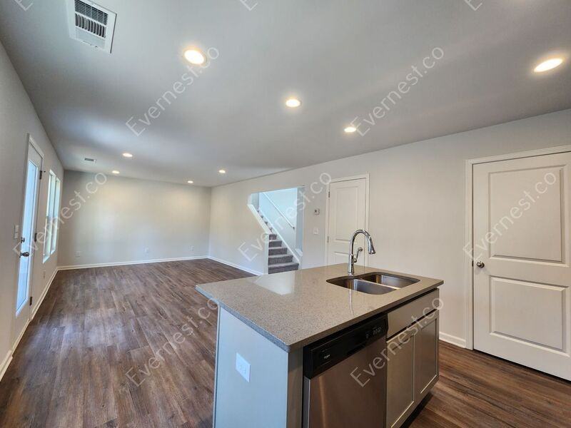 1309 Bolton Rd Nw - Photo 3 of 24