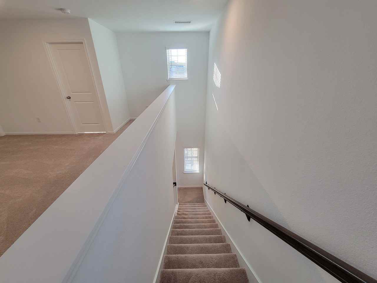 1072 Greenshank Dr - Photo 6 of 7