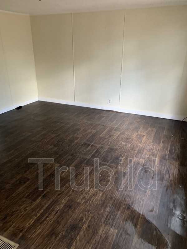 238 Bent Tree Cir - Photo 3 of 3