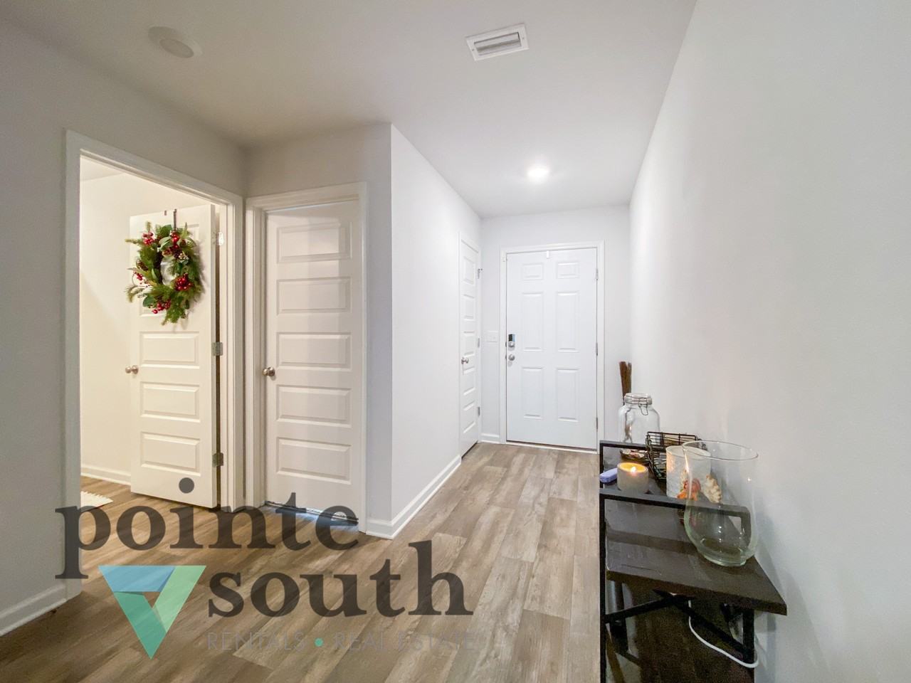 7368 Lakeside Oak Ct - Photo 3 of 25