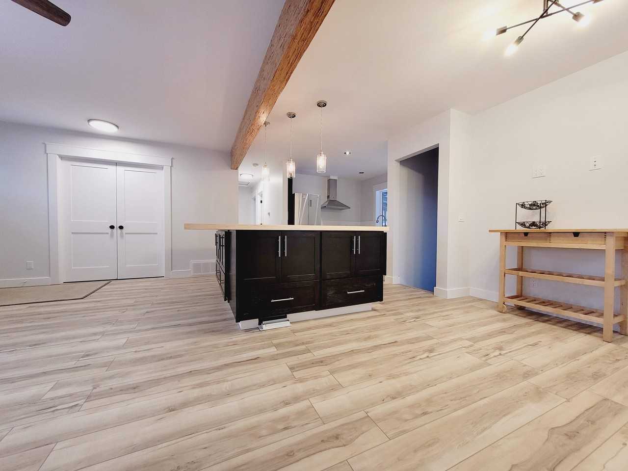 11552 139 St Nw - Photo 2 of 30