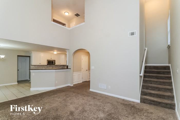 1019 Elsberry Dr - Photo 2 of 15