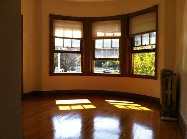 The Rinaldo - Photo 2 of 2