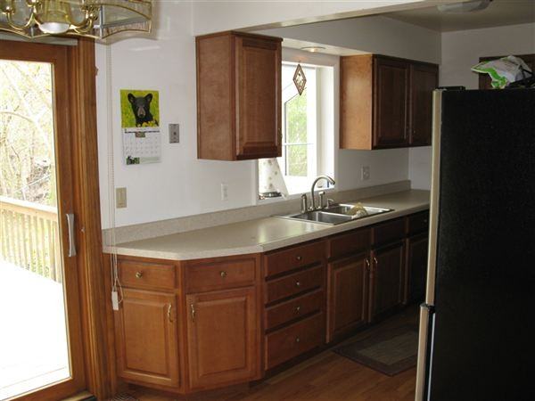 157 Manor Dr - Photo 3 of 8