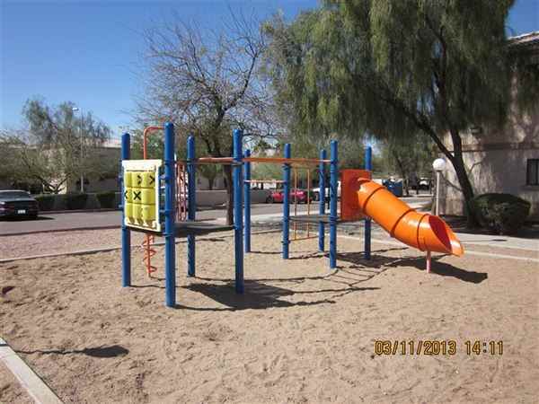 Paradise Palms II - Photo 2 of 5