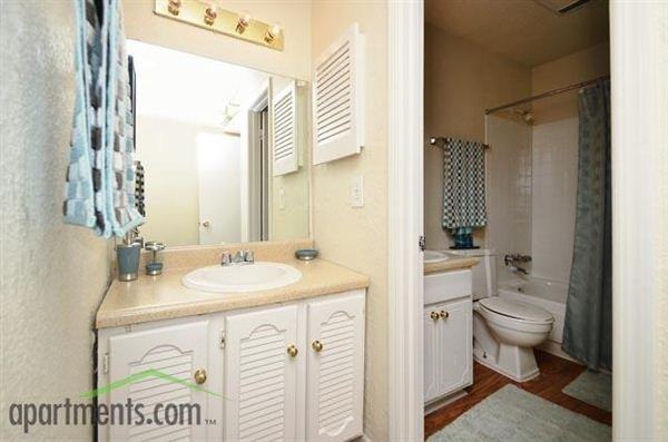 Castlebrook Apartments - Photo 3 of 10