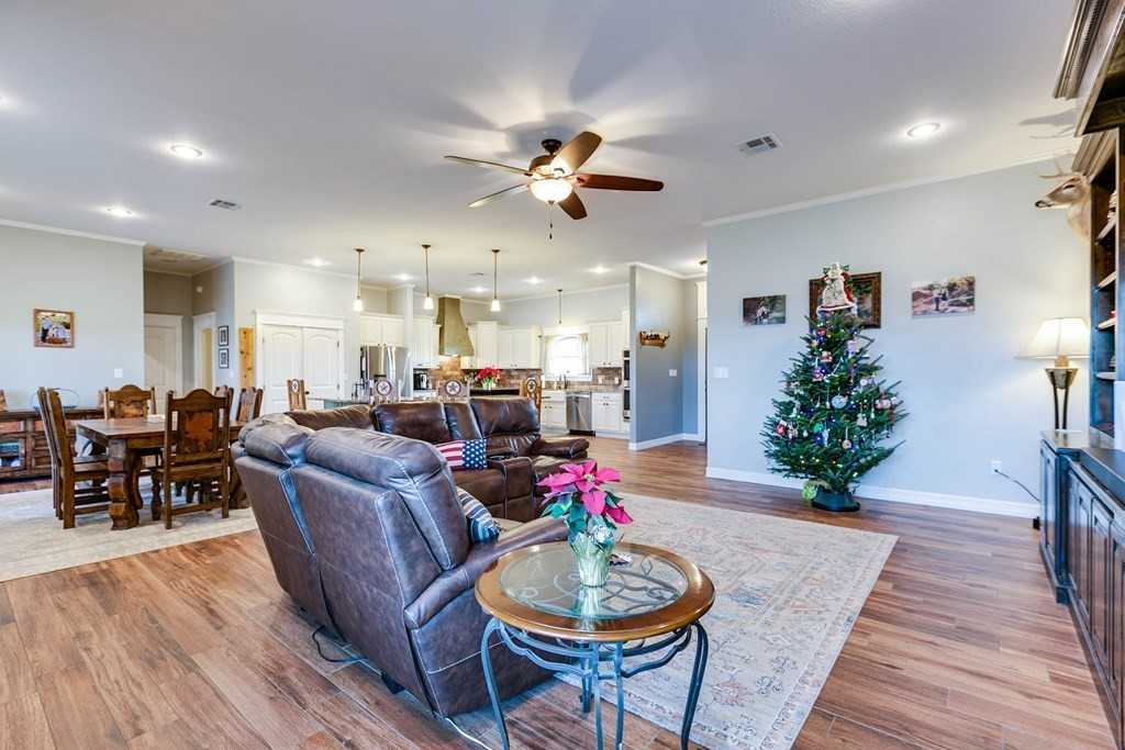 8220 Mccormick Dr - Photo 2 of 50